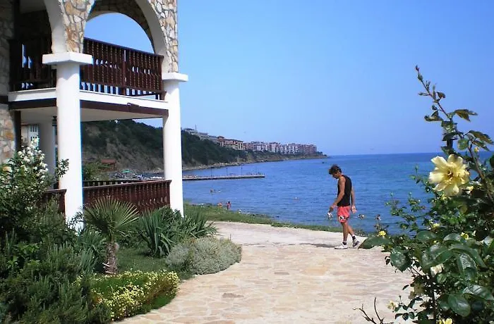 Апартаменты Etara 2 *